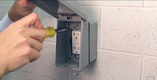 GFCI outlet installation Chicago — outdoor GFCI outlet with weatherproof cover